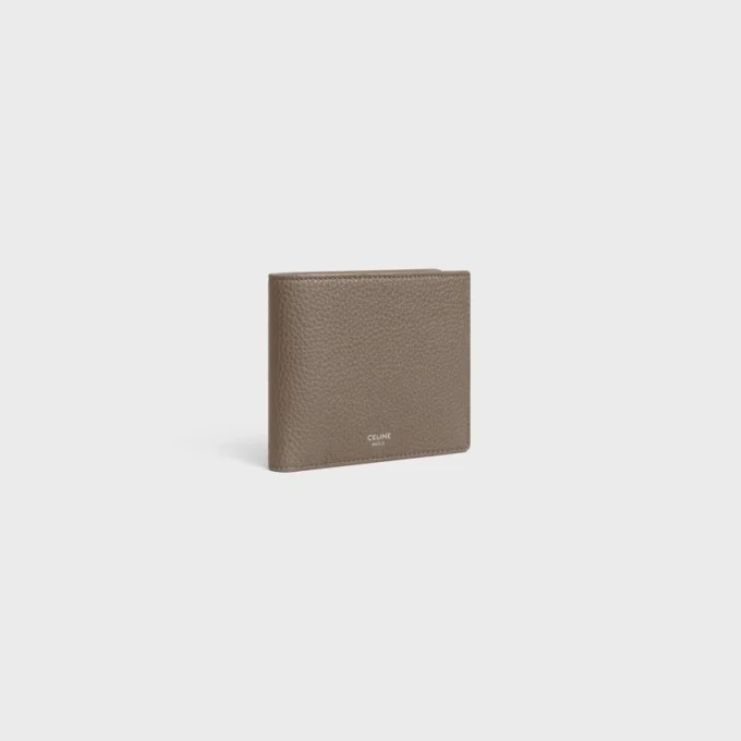 Bi-Fold Card Holder in Grained Calfskin Bi-Fold Card Holder in Grained Calfskin