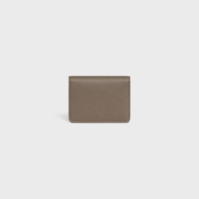 Bi-Fold Card Holder in Grained Calfskin Bi-Fold Card Holder in Grained Calfskin