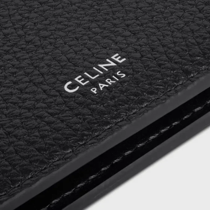 Bi-Fold Card Holder in Grained Calfskin Bi-Fold Card Holder in Grained Calfskin