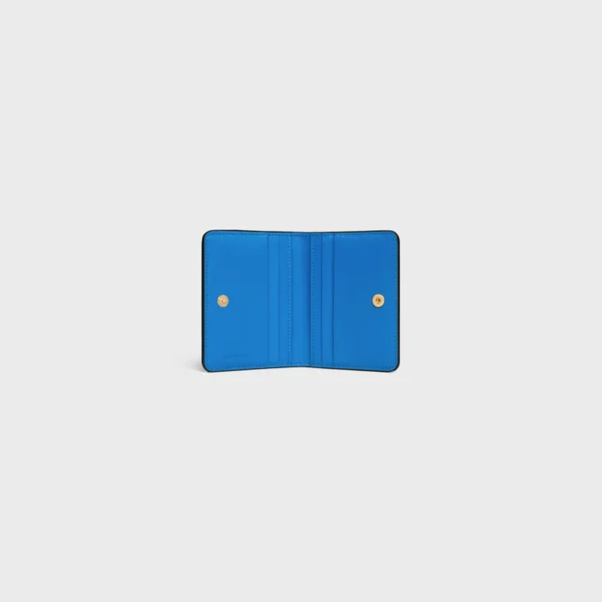 Bi-Fold Card Holder Triomphe Stamp in Supple Grained Calfskin