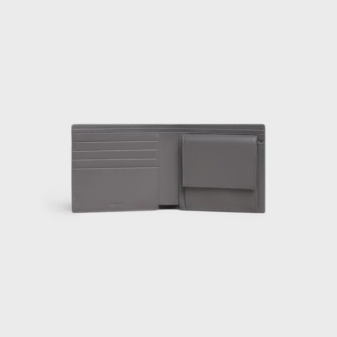 Bi-Fold Wallet in Grained Calfskin Bi-Fold Wallet in Grained Calfskin