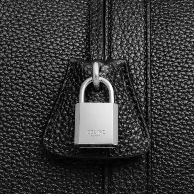Big Travel Bag in Grained Calfskin Big Travel Bag in Grained Calfskin