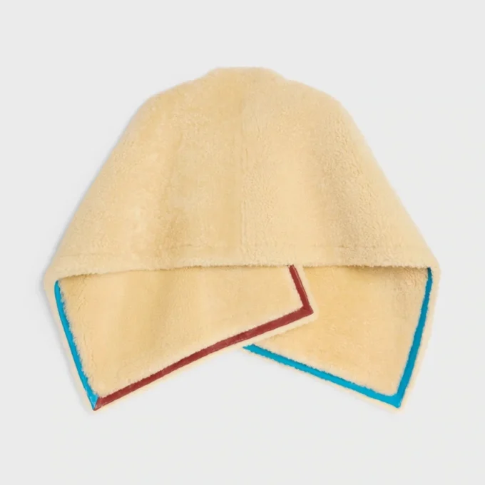 Cape in Lambskin Shearling Cape in Lambskin Shearling