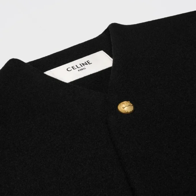 Cape in Wool Felt Cape in Wool Felt