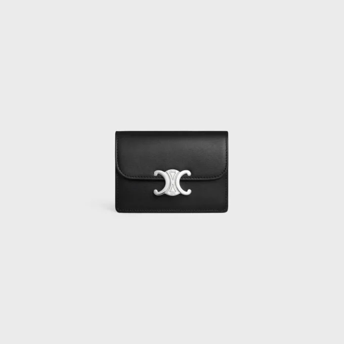 Card Holder with Flap Triomphe in Shiny Calfskin Card Holder with Flap Triomphe in Shiny Calfskin
