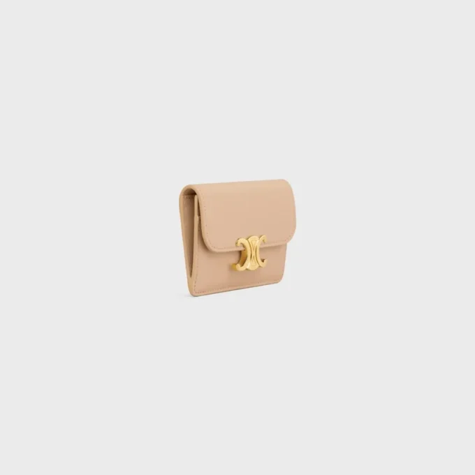 Card Holder with Flap Triomphe in Shiny Calfskin Card Holder with Flap Triomphe in Shiny Calfskin