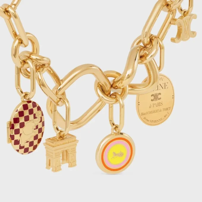 Charms Sulky Medal in Enamel Ans Brass with Gold Finish Charms Sulky Medal in Enamel Ans Brass with Gold Finish