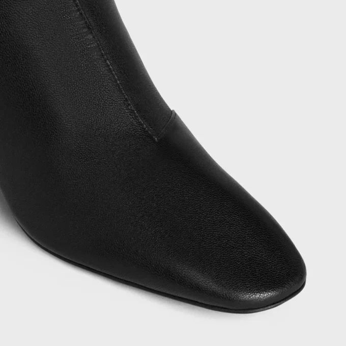 Cheri – Zipped Boot in Stretch Lambskin Cheri – Zipped Boot in Stretch Lambskin