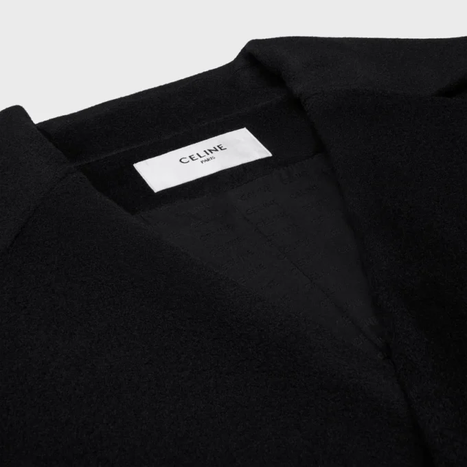 Coat in Wool Cloth Coat in Wool Cloth