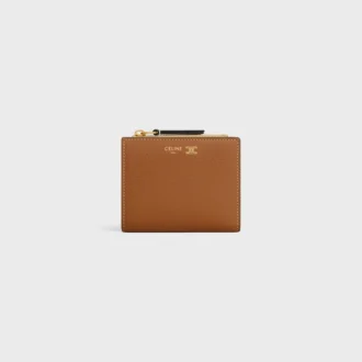 Compact Wallet Triomphe Stamp in Supple Grained Calfskin