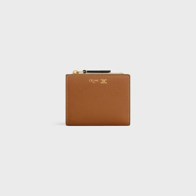 Compact Wallet Triomphe Stamp in Supple Grained Calfskin