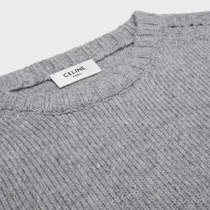 Crewneck Sweater in Seamless Cashmere Crewneck Sweater in Seamless Cashmere