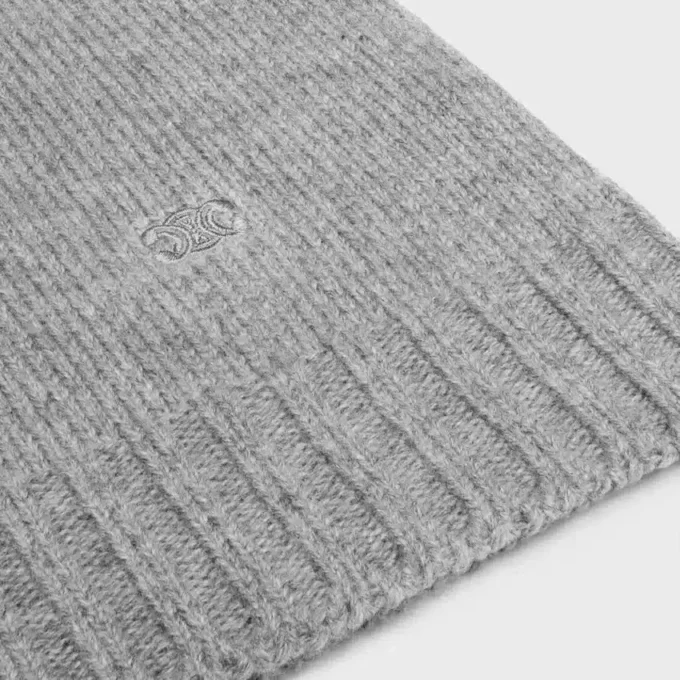 Crewneck Sweater in Seamless Cashmere Crewneck Sweater in Seamless Cashmere