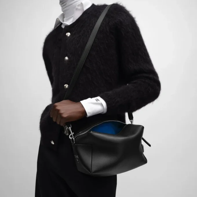 Crossbody Bag Take Away in Smooth Calfskin