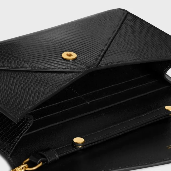 Envelope Wallet on Chain in Lizard Envelope Wallet on Chain in Lizard