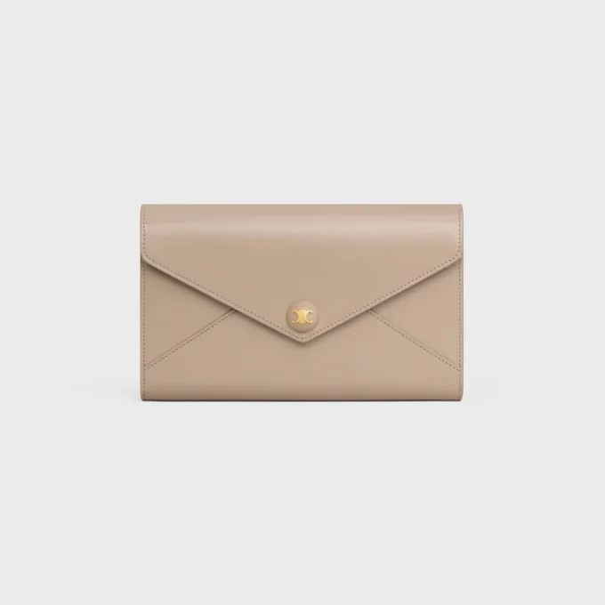 Envelope Wallet on Chain in Shiny Calfskin