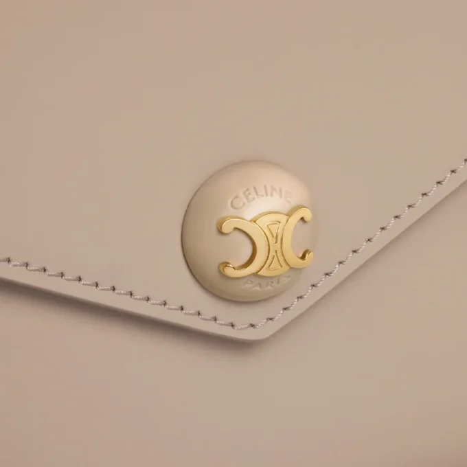 Envelope Wallet on Chain in Shiny Calfskin