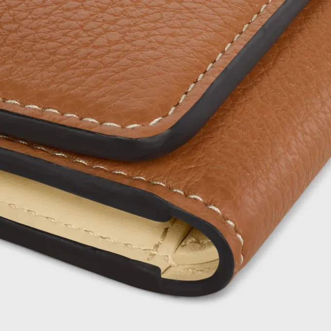 Fine Wallet Triomphe Stamp in Supple Grained Calfskin Fine Wallet Triomphe Stamp in Supple Grained Calfskin