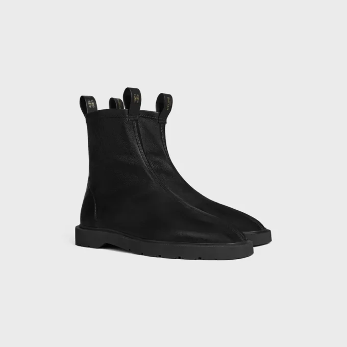 Flow Zipped Boot in Stretch Lambskin Flow Zipped Boot in Stretch Lambskin