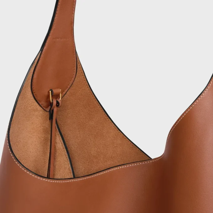 Large Hobo in Supple Natural Calfskin Large Hobo in Supple Natural Calfskin
