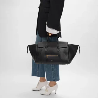 luggage in grained calfskin 2 1 330x330 - Luggage in Supple Shiny Lambskin