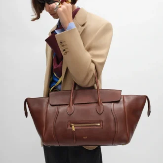 Luggage in Supple Shiny Lambskin