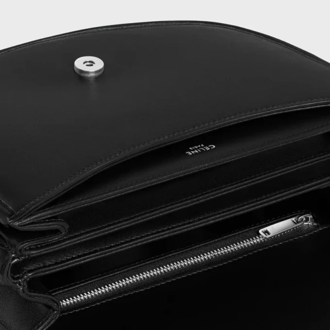 Medium Besace Triomphe in Supple Natural Calfskin Medium Besace Triomphe in Supple Natural Calfskin