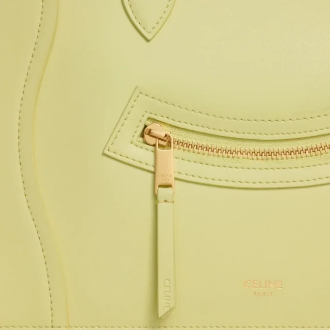 Medium Pouch in Glossy Calfskin Medium Pouch in Glossy Calfskin