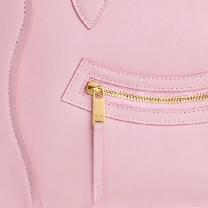 Medium Pouch in Glossy Calfskin Medium Pouch in Glossy Calfskin
