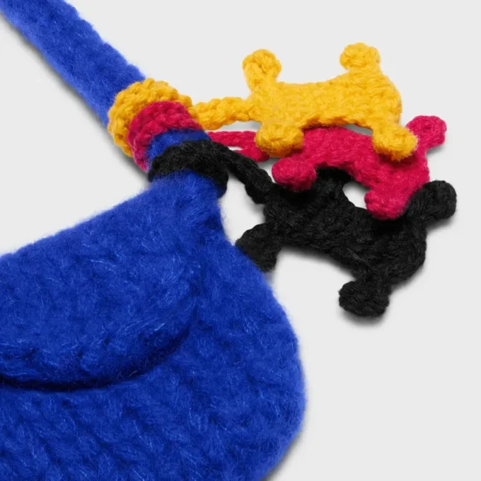 Pouch in Cashmere and Silk Pouch in Cashmere and Silk