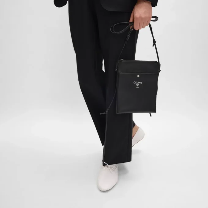 Sharp Pouch Take Away in Smooth Lambskin