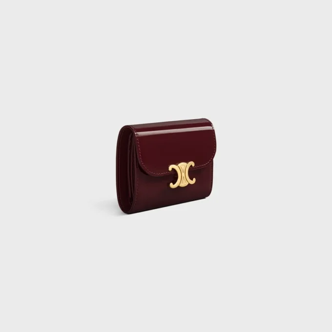 Small Flap Wallet Triomphe in Patent Calfskin Small Flap Wallet Triomphe in Patent Calfskin