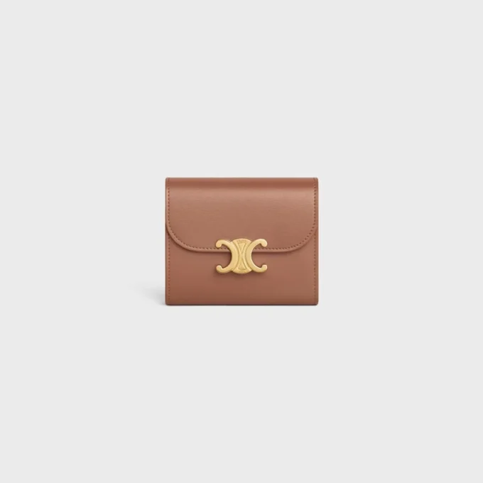 Small Flap Wallet Triomphe in Shiny Calfskin Small Flap Wallet Triomphe in Shiny Calfskin