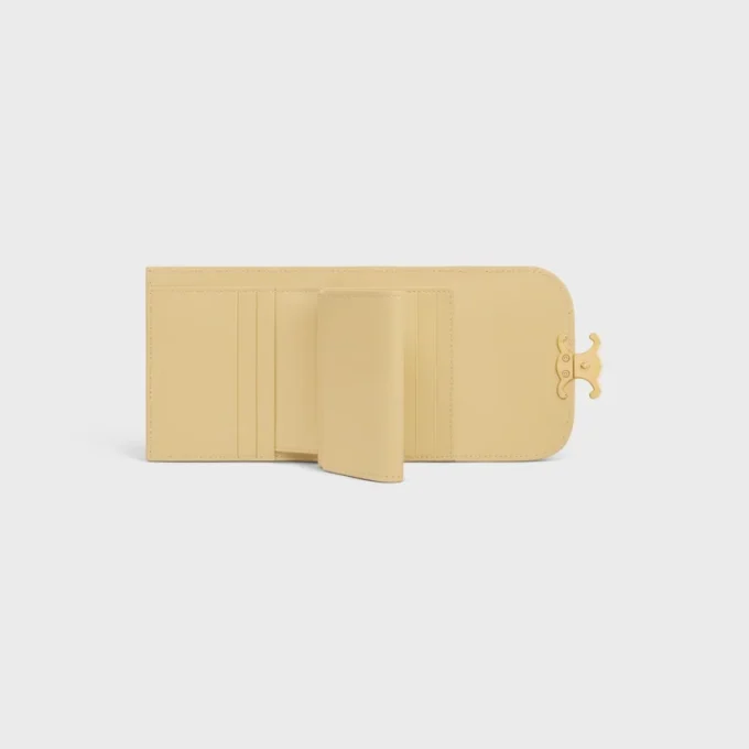 Small Flap Wallet Triomphe in Shiny Calfskin Small Flap Wallet Triomphe in Shiny Calfskin