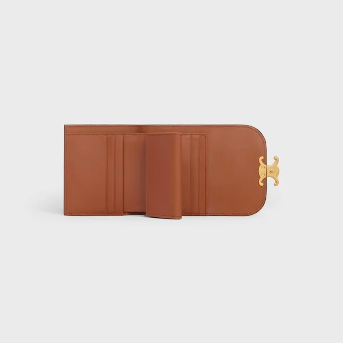 Small Flap Wallet Triomphe in Shiny Smooth Lambskin