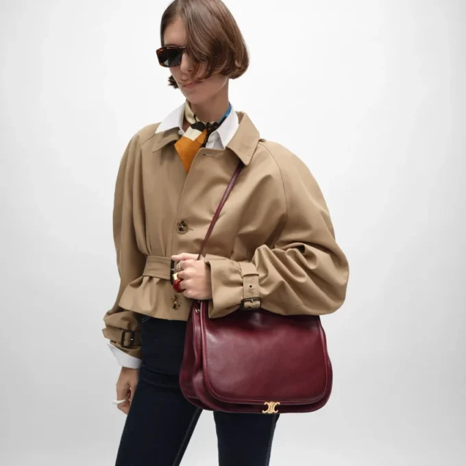 Soft Triomphe Besace in Supple Shiny Lambskin Soft Triomphe Besace in Supple Shiny Lambskin