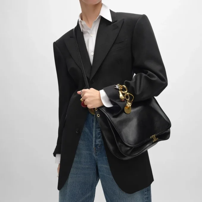Soft Triomphe Besace in Supple Shiny Lambskin Soft Triomphe Besace in Supple Shiny Lambskin
