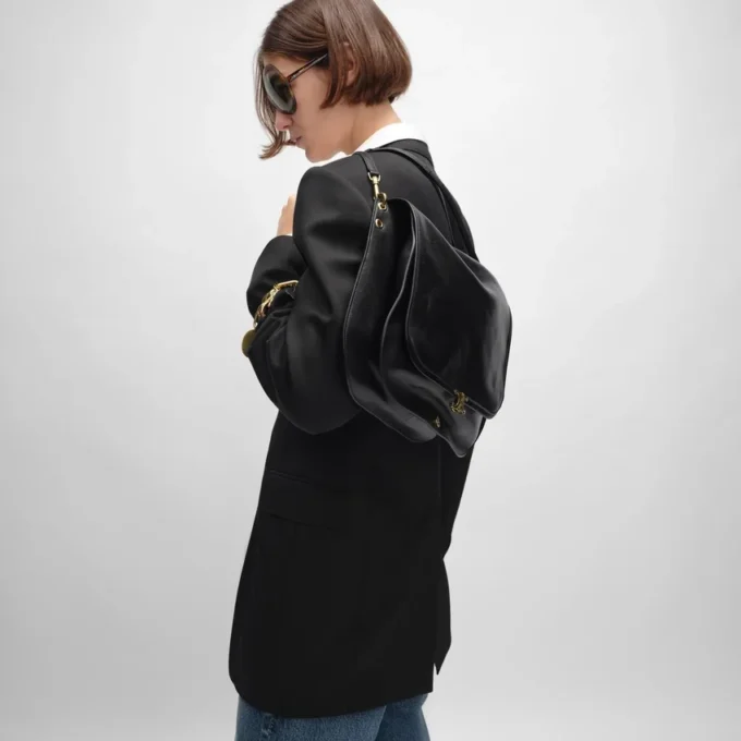 Soft Triomphe Besace in Supple Shiny Lambskin Soft Triomphe Besace in Supple Shiny Lambskin