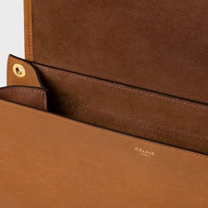 Soft Triomphe Besace in Supple Shiny Lambskin Soft Triomphe Besace in Supple Shiny Lambskin
