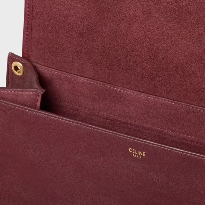Soft Triomphe Besace in Supple Shiny Lambskin Soft Triomphe Besace in Supple Shiny Lambskin