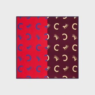 Square in Silk Twill Square in Silk Twill