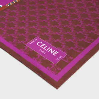 Square in Silk Twill Square in Silk Twill