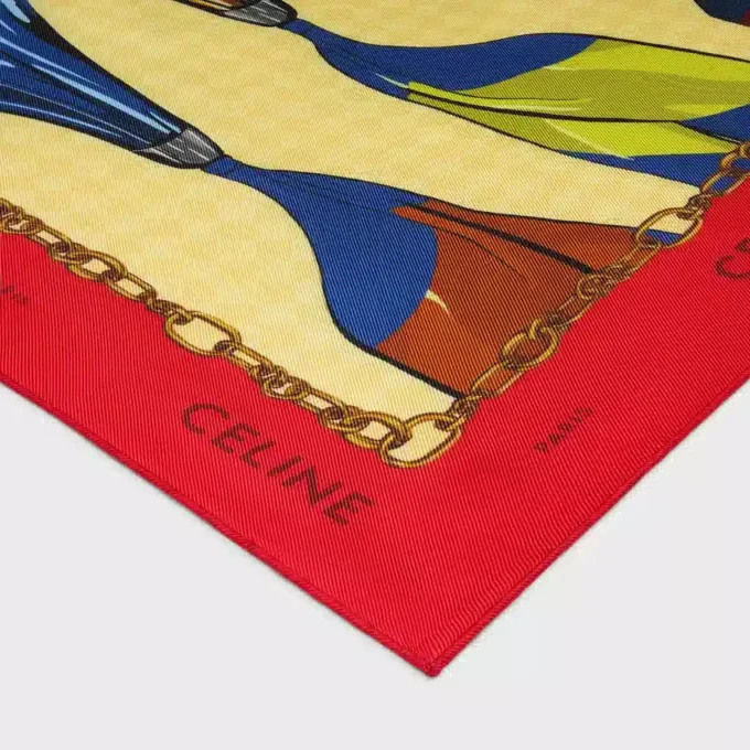 Square in Silk Twill Square in Silk Twill