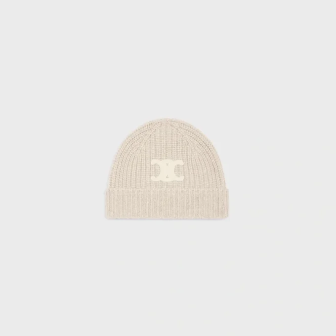 Triomphe Beanie in Seamless Cashmere Triomphe Beanie in Seamless Cashmere