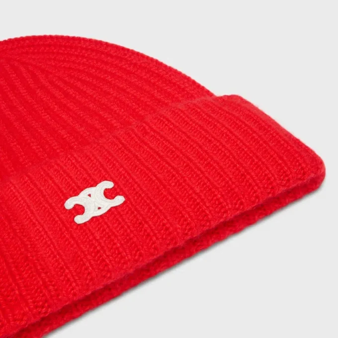 Triomphe Beanie in Seamless Cashmere Triomphe Beanie in Seamless Cashmere