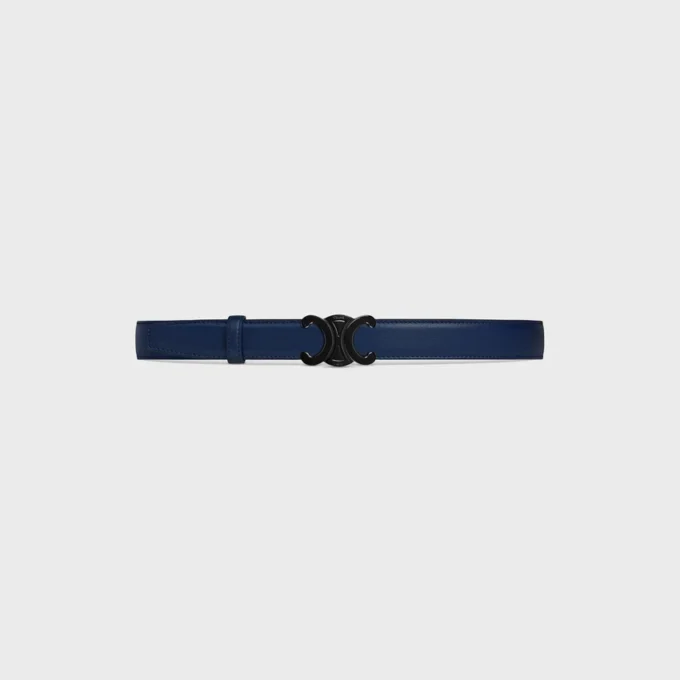 Triomphe Buckle in Metal & Reversible Strap 25Mm in Smooth and Grained Calfskin Triomphe Buckle in Metal & Reversible Strap 25Mm in Smooth and Grained Calfskin