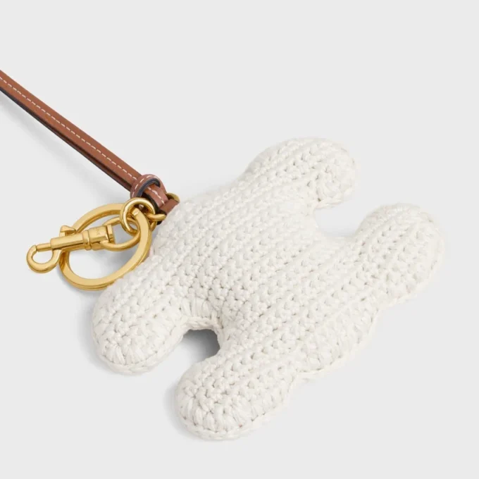 Triomphe Pom-Pom Keyring in Cotton Crochet with Gold Finishing Triomphe Pom-Pom Keyring in Cotton Crochet with Gold Finishing