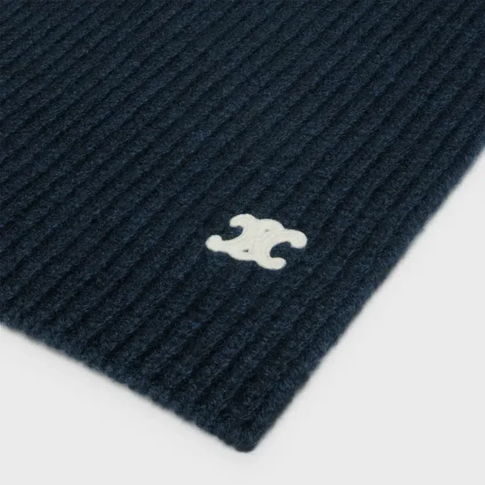 Triomphe Scarf in Seamless Cashmere Triomphe Scarf in Seamless Cashmere