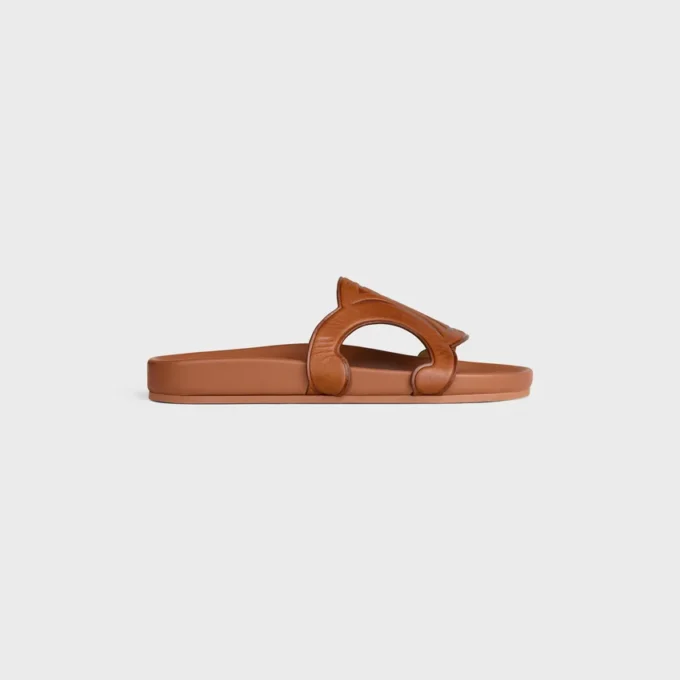 Triomphe Slide in Calfskin – Vegetal Tanning Triomphe Slide in Calfskin – Vegetal Tanning