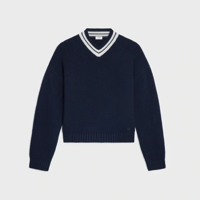 V-Neck Sweater in Cashmere V-Neck Sweater in Cashmere